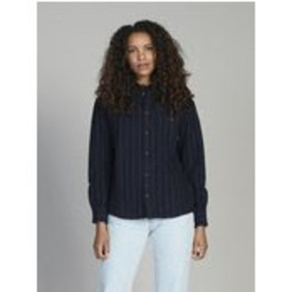 EUC - Quiksilver Womens Long Sleeve Overshirt - Picture 2 of 8